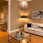 Stylish City Centre Apartment In Cais Do Sodre, Lisbon, Near Nightlife & Metro, 1B - Ttl281 * Lisbon